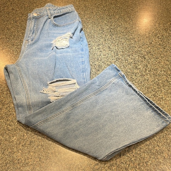 Shein Curve 0XL denim distressed bootcut light washed 5 pocket jeans - Picture 1 of 10